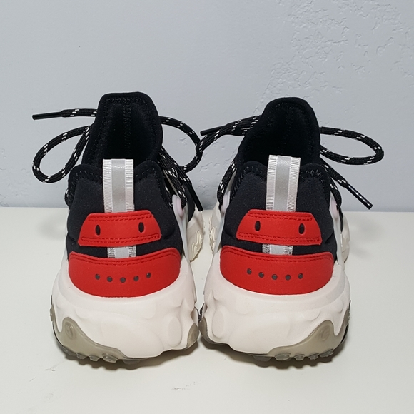Nike Presto React Black and Red Size 4 Youth - Picture 4 of 7